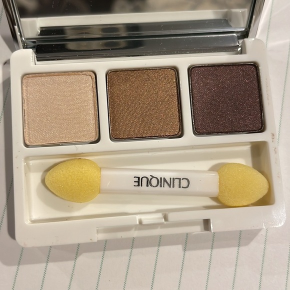 Vintage Clinique all about shadow trio - Picture 4 of 4
